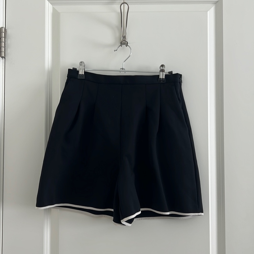 Aritzia Wilfred Le Fou Rosemere Short - Black / White Trim (8)